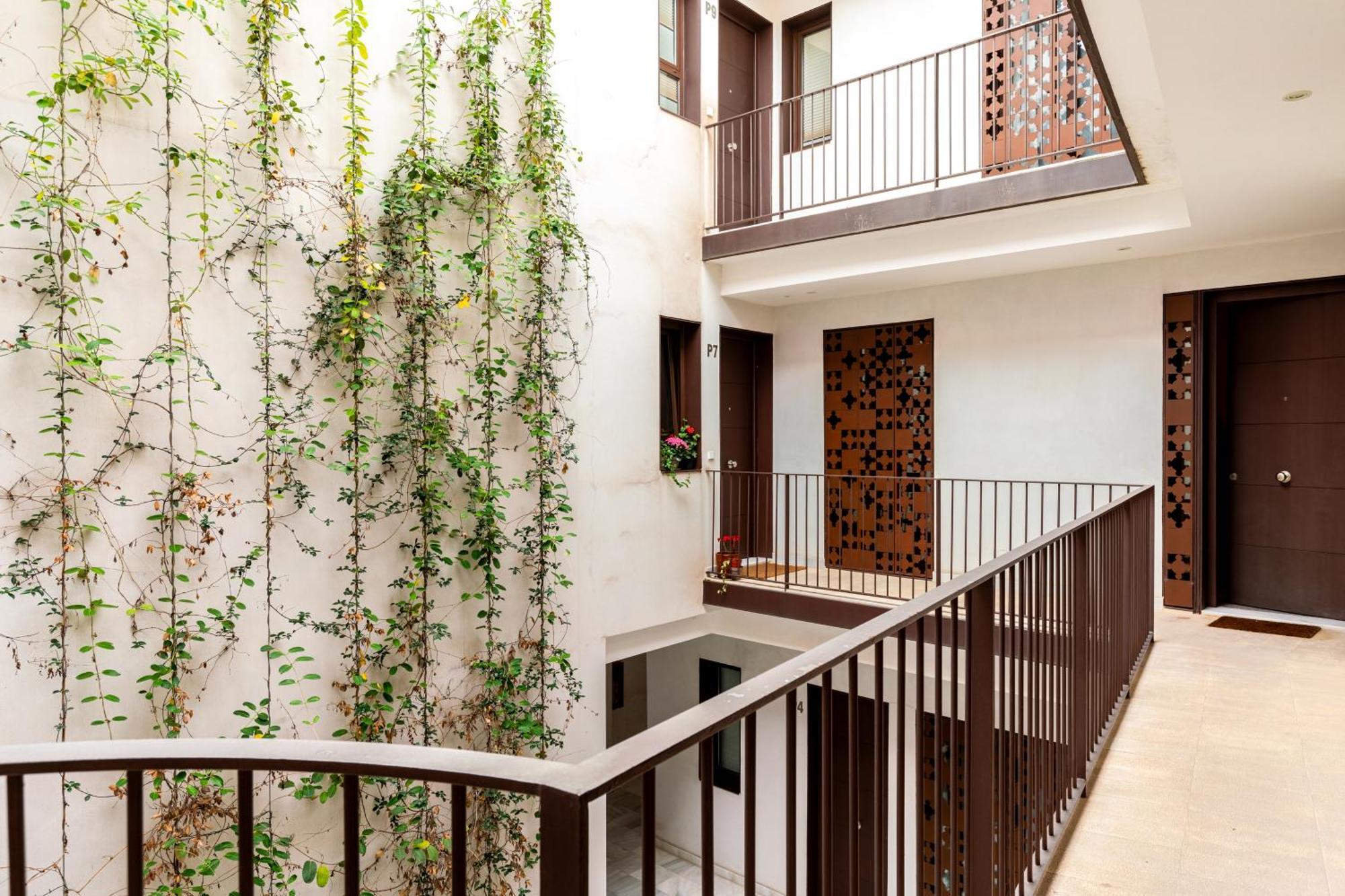 Estudio En Pleno Centro De Sevilla By Msholidays — Photos 2
